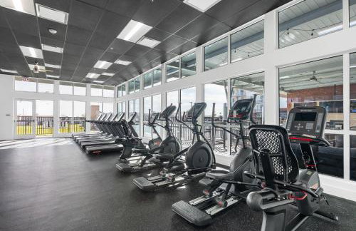 Lodgeur Denton - next to Rayzor Ranch, hospitals, close to UNT - Foto 36