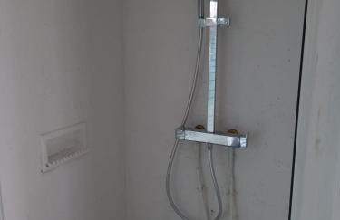 PAVILLON & Jardinet A 5 MN PARIS , 30 MN STADE de FRANCE au pied du RER B - Foto 5