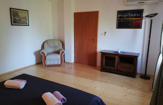 Villa Valeta 500 Meters From the Beach - Photo 3