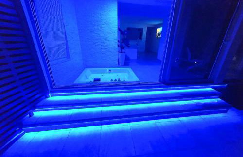 Pool and Jacuzzi Luxury Apartments - Foto 5