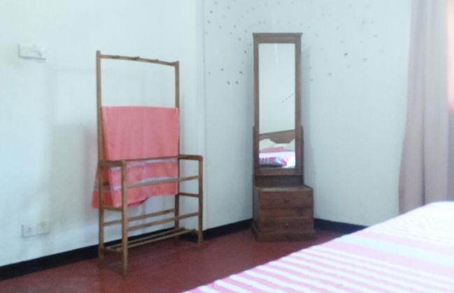 Charming 2-bed Apartment in Weligama - Photo 11