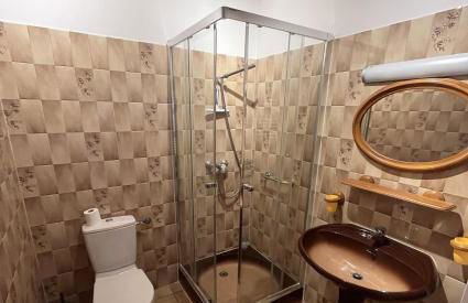 Les Bancs d'Autrefois, maison climatisée avec WIFI au centre de Ruoms - Foto 11