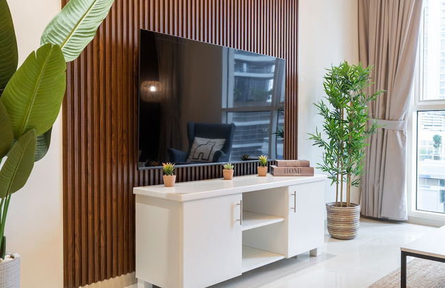 Luxe Apartments near Dubai Mall, Burj Khalifa - Pool, Gym, & Parking by Sojo Stay - Photo 61