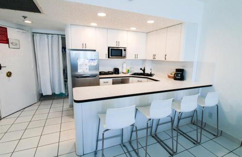 Castle 1133 Ocean view studio, Pool and Beach Access, FREE Parking, Tennis and more! - Foto 8