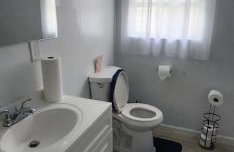 Massive 5 bedroom Close to NYC - Photo 15