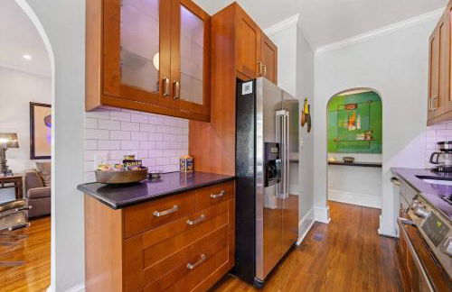 Stylish Myers Park 2 br with Screened Porch - Foto 13