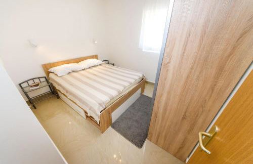 Apartmani Tanja Pridraga - Photo 32