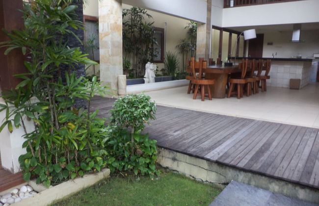 Intan Legian Seminyak Villa - Photo 36