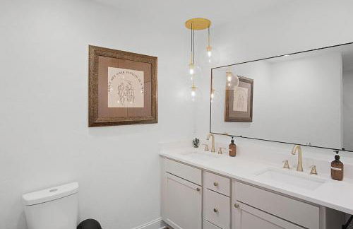 LaTexienda - 7min to A&M - Firepit - Volleyball - BBQ - Photo 35