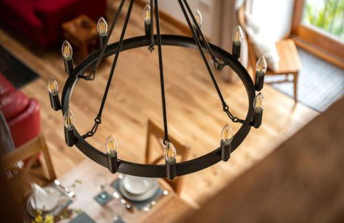 Threshing Barn at East Trenean Farm -Stunning Cornish Cottage sleeping 6 with hot tub, private garden, rural views and EV facilities - Foto 17