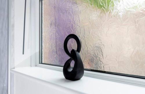 The Normanby! - Photo 2