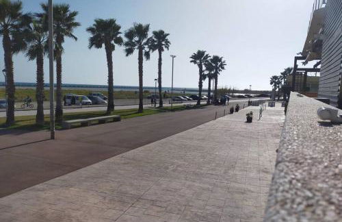 Apartamento para 5 personas frente al mar con piscina y parking - Foto 15