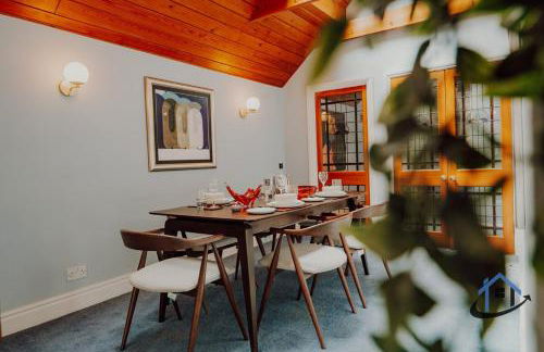 Unique Boathouse, detached free parking x4 cars - Foto 28