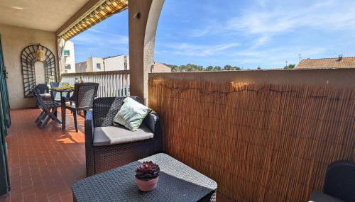 SPÉCIAL COUPLE & FAMILLE - Lit Queen Size - NETFLIX - Climatisation - Terrasse Plein Sud - 2 min Centre-Ville - 6 min Mer - Wifi 400 Mbits Parking privé - OFFRE SPÉCIALE - Foto 5