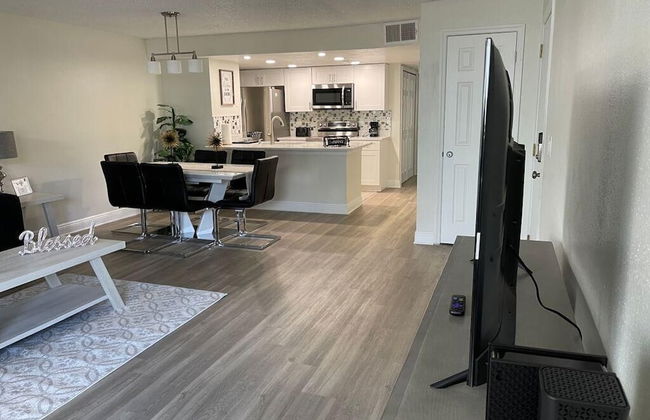 Three Bedroom Apartment #7 -- 2737 NPB -- Vusa Three Bedroom Condo Apartment - Foto 21