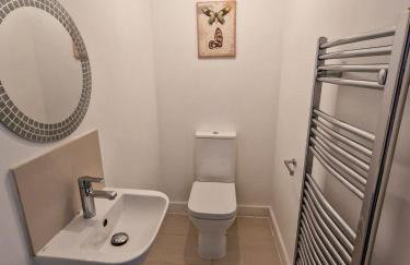 4 Bed Home in Altrincham by City SuperHost - Foto 27