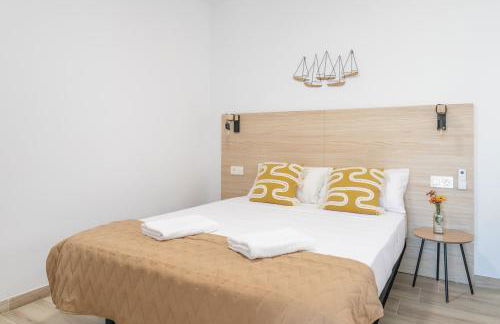 Modern and Stylish Apartment 2: Terrace and Pool - Foto 6