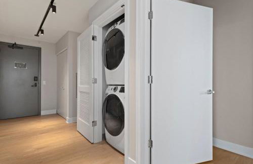 Sage Modern Apartments Near Union Park in West Loop - Photo 44