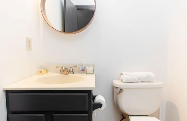 4 BD Stylish Cottage W Private Pool & hot-tub by RedAwning - Foto 18