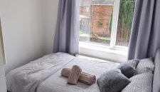 Well presented 3 Bed House- 9 Guests - Great for Leisure stays or Contractors -NG8 postcode - Foto 5