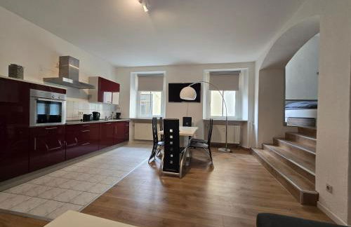 FERIENWOHNUNG 77m2 APARTMENT 2 RAUM WOHNUNG im ZITTAUER STADTZENTRUM INNENSTADT INNENRING TOP LAGE MARKT UND RATHAUS NÄHE - Foto 9