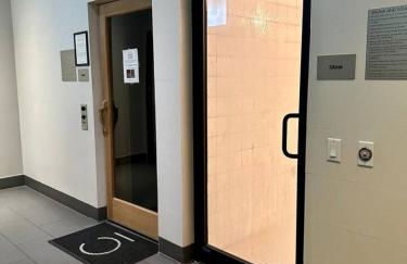 Art-filled Loft 180 Views, Rooftop Pool, Parking - Foto 5