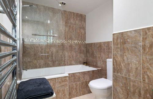 Luxury three bedroom coastal cottage - Foto 36