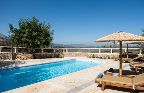 Prinus Country Retreat Apokoronas, heated pool, 13km from the sea - Photo 11