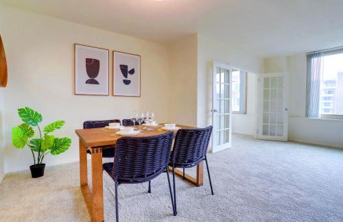 Stylish Crystal City Flat - Pool & Fitness - Foto 16