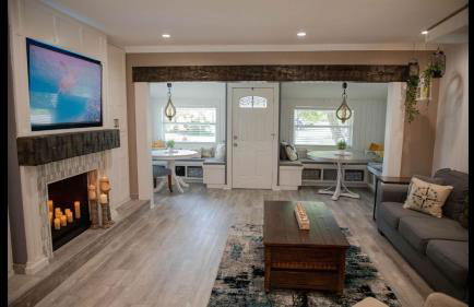 Family Home with Private Pool Yard Only 24 Mi to Disney - Foto 44