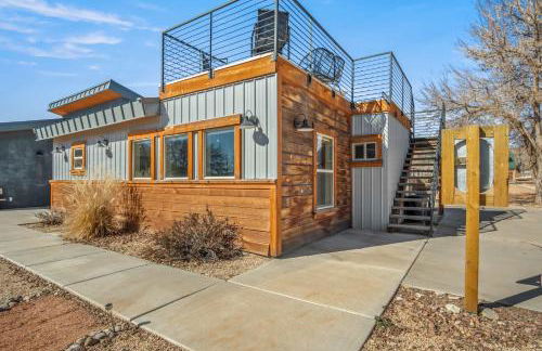 Timber & Tin G 2Bed 2Bath w Pool & Rooftop Deck - Foto 9