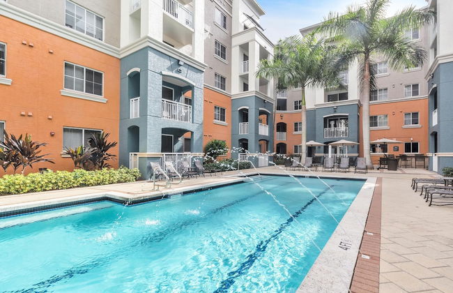 Dharma Home Suites South Miami at Red Road Commons - Foto 60