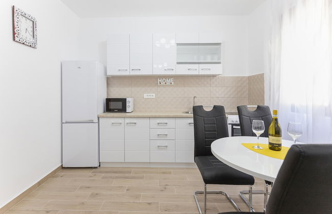 Muo Sea Front Apartments Kotor - Photo 10