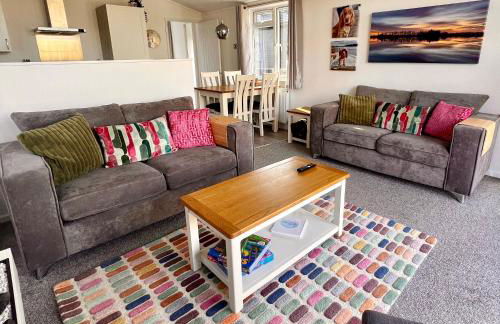 Willow's Lakeside Lodge With Hot Tub & Hi-Speed Wifi - Foto 2