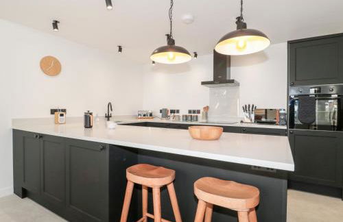 Linden Barn - Photo 9