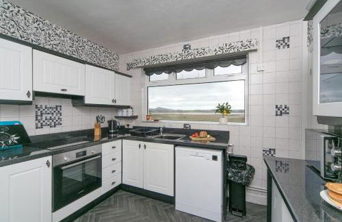 Peaceful property with stunning views - Pass the Keys - Photo 12