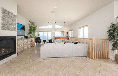 Oceanfront Luxury Villa 5Bedroom and 4Bath Beach Access - Photo 26