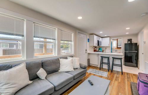 Fenced Yard, Walkable Location Cozy Beaufort Home - Foto 3