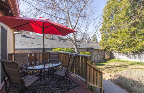 Chic, and Cozy, Centrally Located getaway - Foto 22