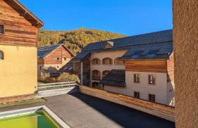 Appartement 4 pièces pour 6-8 personnes, 2 chambres, 1 cabine, 2 canapés-lit double dans le salon, au pied des pistes et piscine l'été, wifi fibre - Foto 16