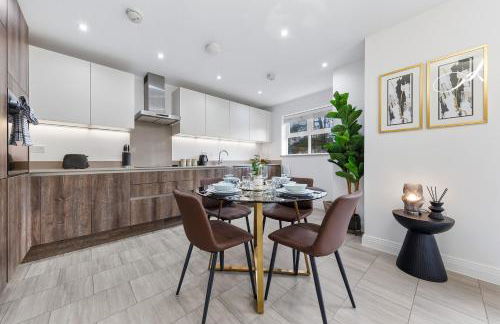 2BR Spacious Flat I King Bed I Desk I Parking X2 - Foto 11