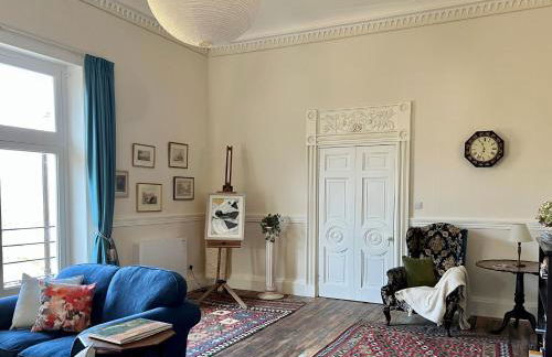 Artist's Studio - Photo 14