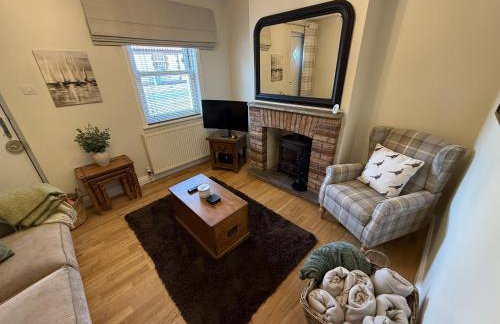 Autumn Cottage - Photo 1