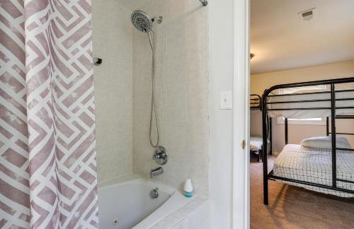 Spacious Triangle Townhome - Near Hiking and Golf! - Foto 25