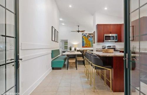 The Dakota by Juniper Holiday + Home - Photo 12