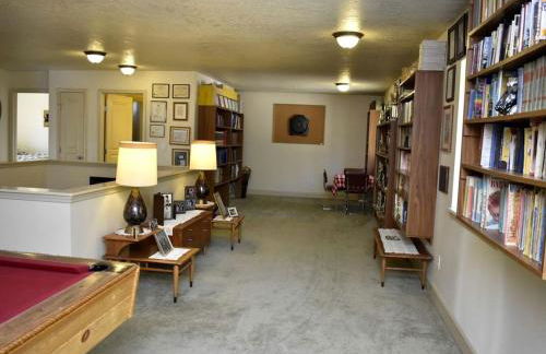 Off-The-Grid Cottage Rental with 360-Degree Mountain Views near Cascade, Idaho - Foto 13