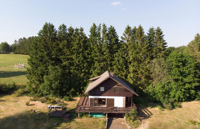 Typical Ardennes Chalet With hot tub - Foto 26