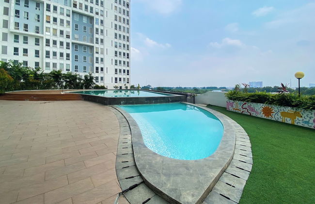 Good Place and Restful 2BR at Patraland Urbano Apartment - Photo 25