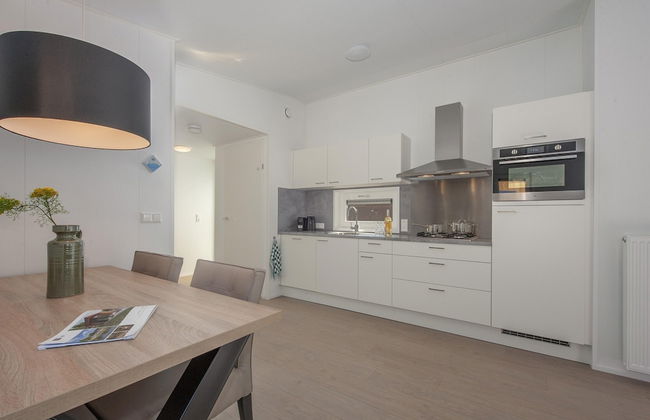 Modern Lodge With Dishwasher, Near Helmond - Photo 4