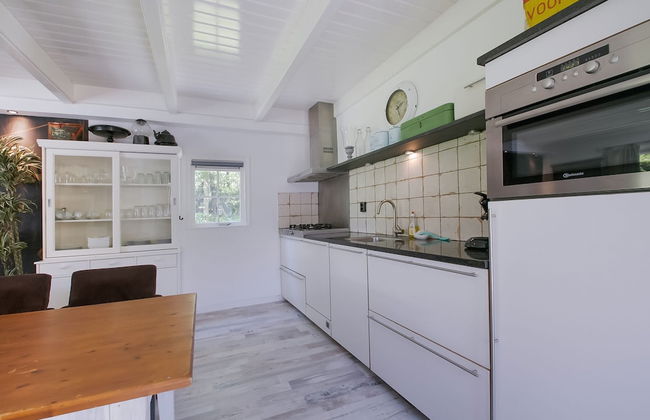 A Detached Bungalow With Outdoor Fireplace, Covered Terrace and Pond in a Forest Plot - Photo 18